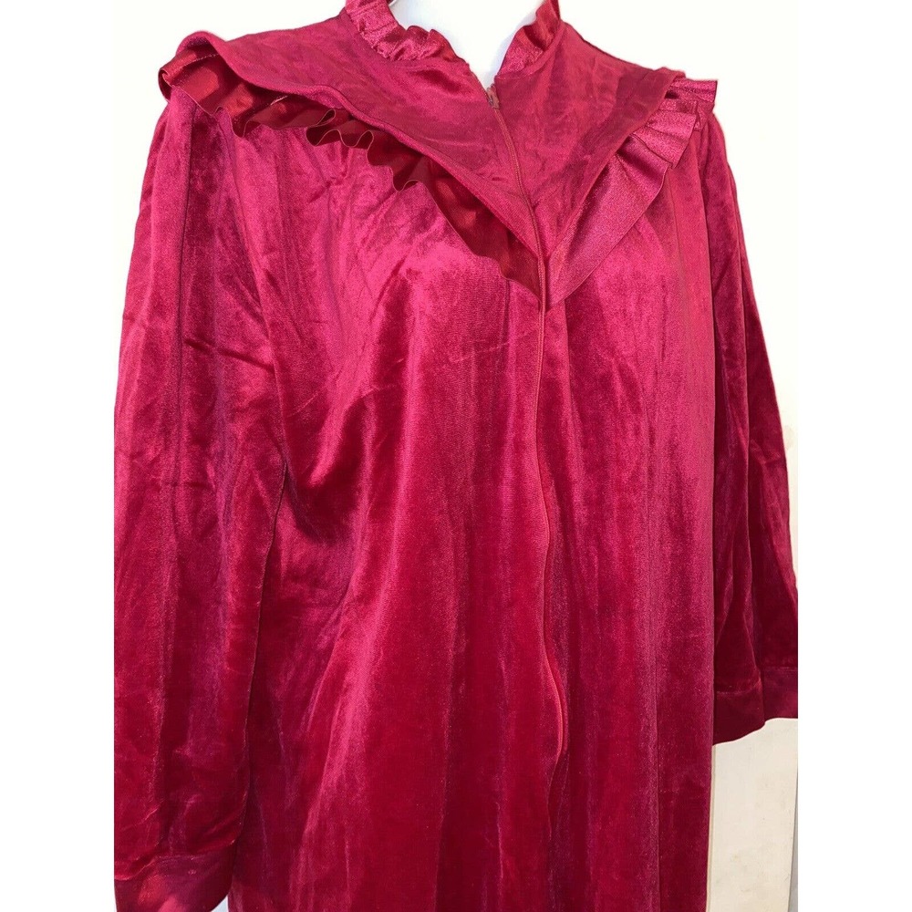 Vintage Regal Rose Women's Small Nightgown Long Magenta Thick And Soft Velvet
